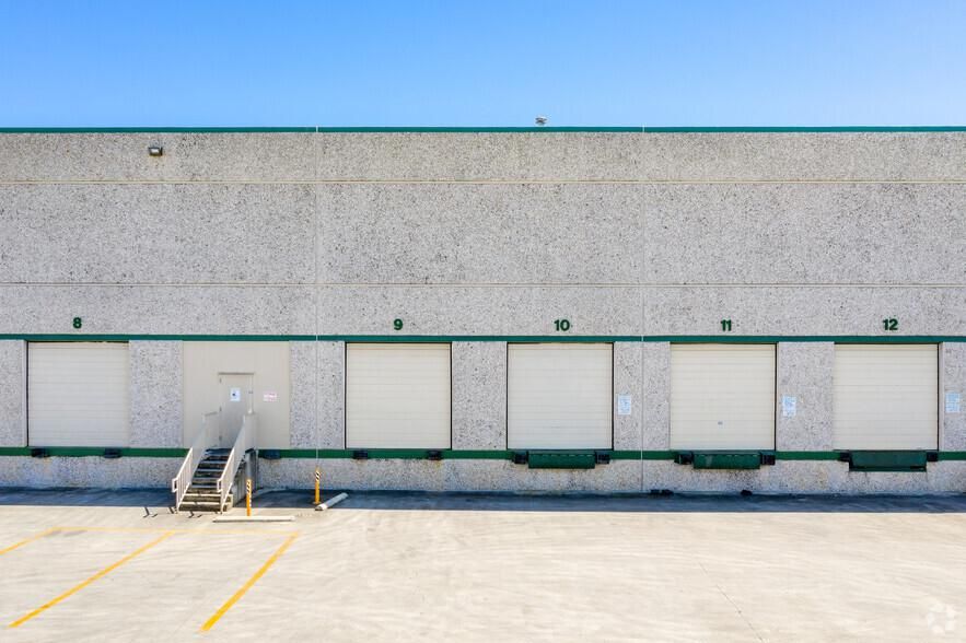 City Park East Distribution Center Building 4 8569 NE Loop 410 photo 2
