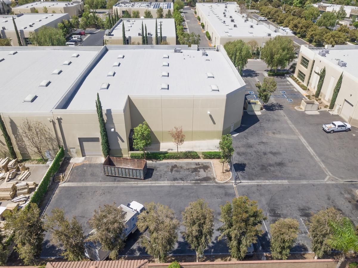 Bldg 2 photo 4