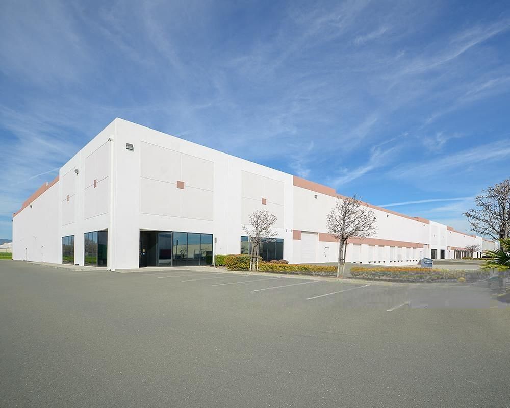 801 Chadbourne Road photo 1