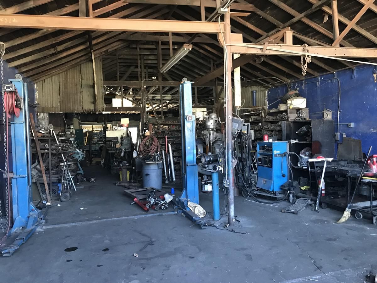 Fully-Equipped Driveshaft Shop for Lease photo 4