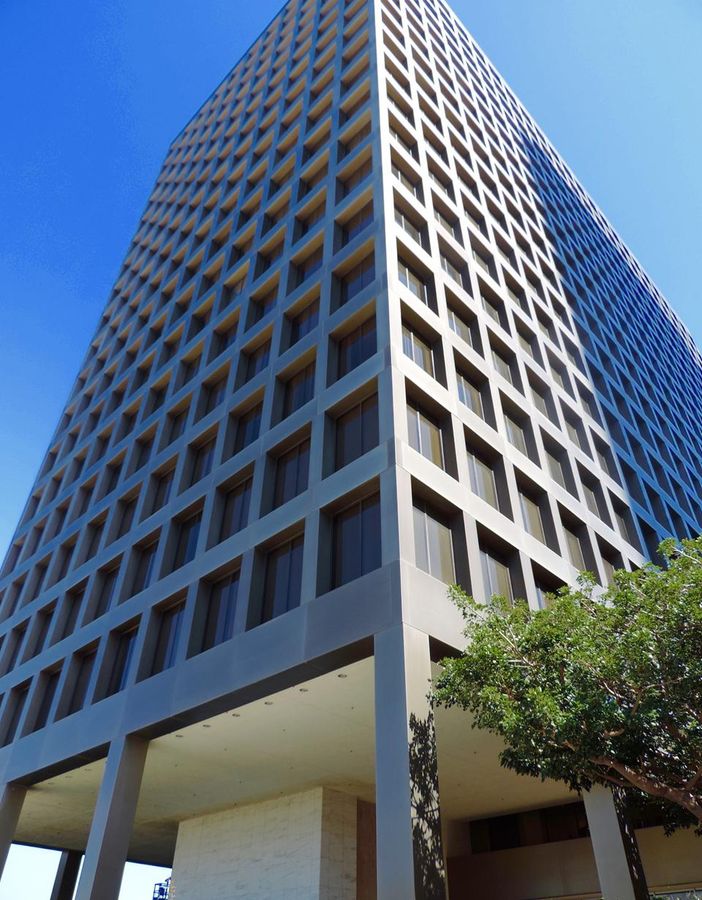 High-End Sublease: 1901 Avenue of the Stars photo 2