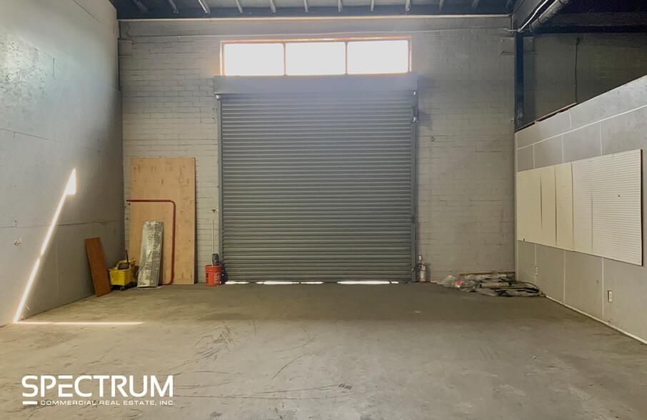 Industrial Space Excellent Van Nuys Location 14721 Keswick St photo 4