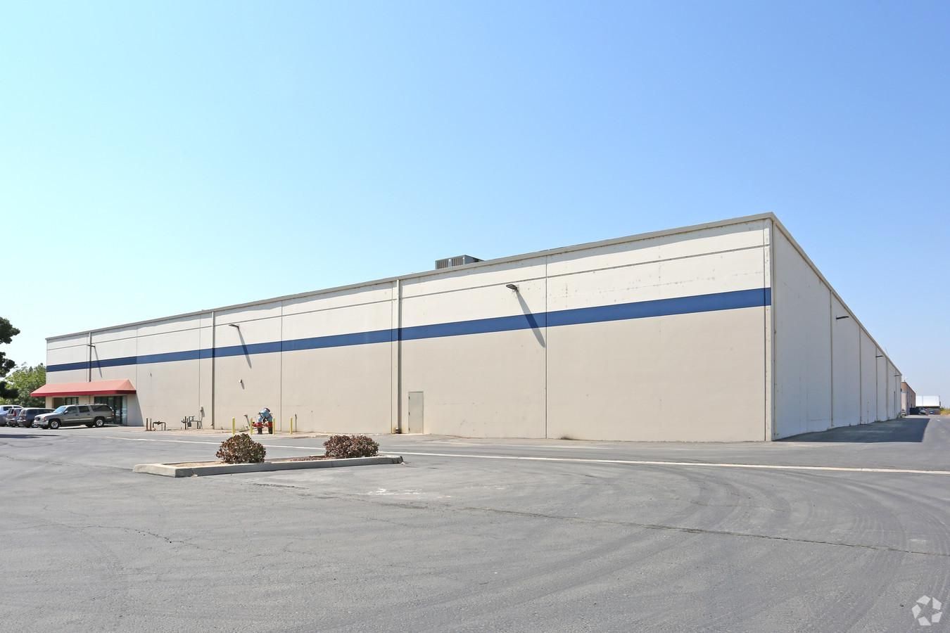 Industrial Property For Lease photo 2