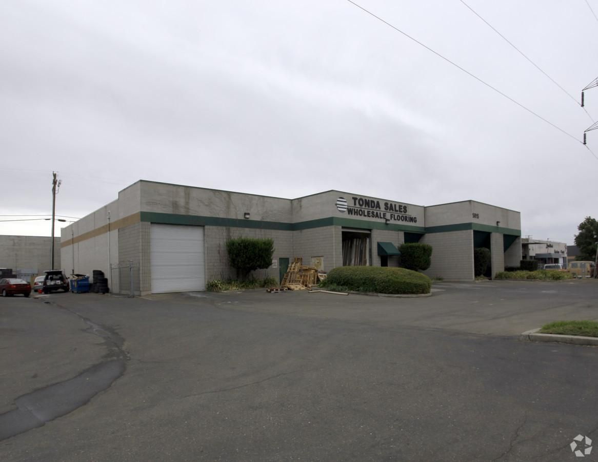 Industrial Property For Sale photo 1