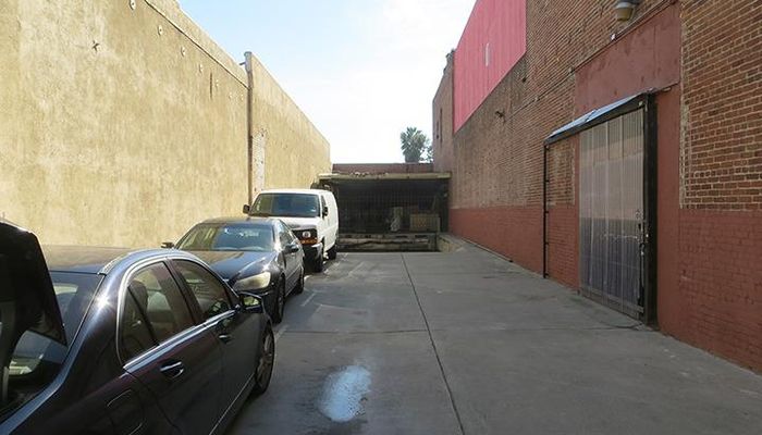 Warehouse Space for Rent at 538 S San Pedro St Los Angeles, CA 90013 - #27