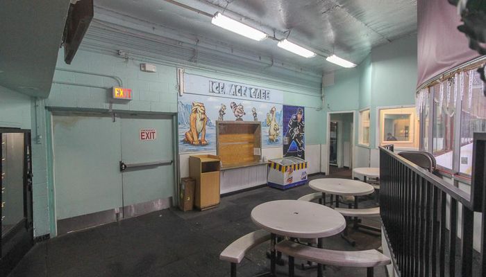 Warehouse Space for Sale at 14318 Calvert St Van Nuys, CA 91401 - #16