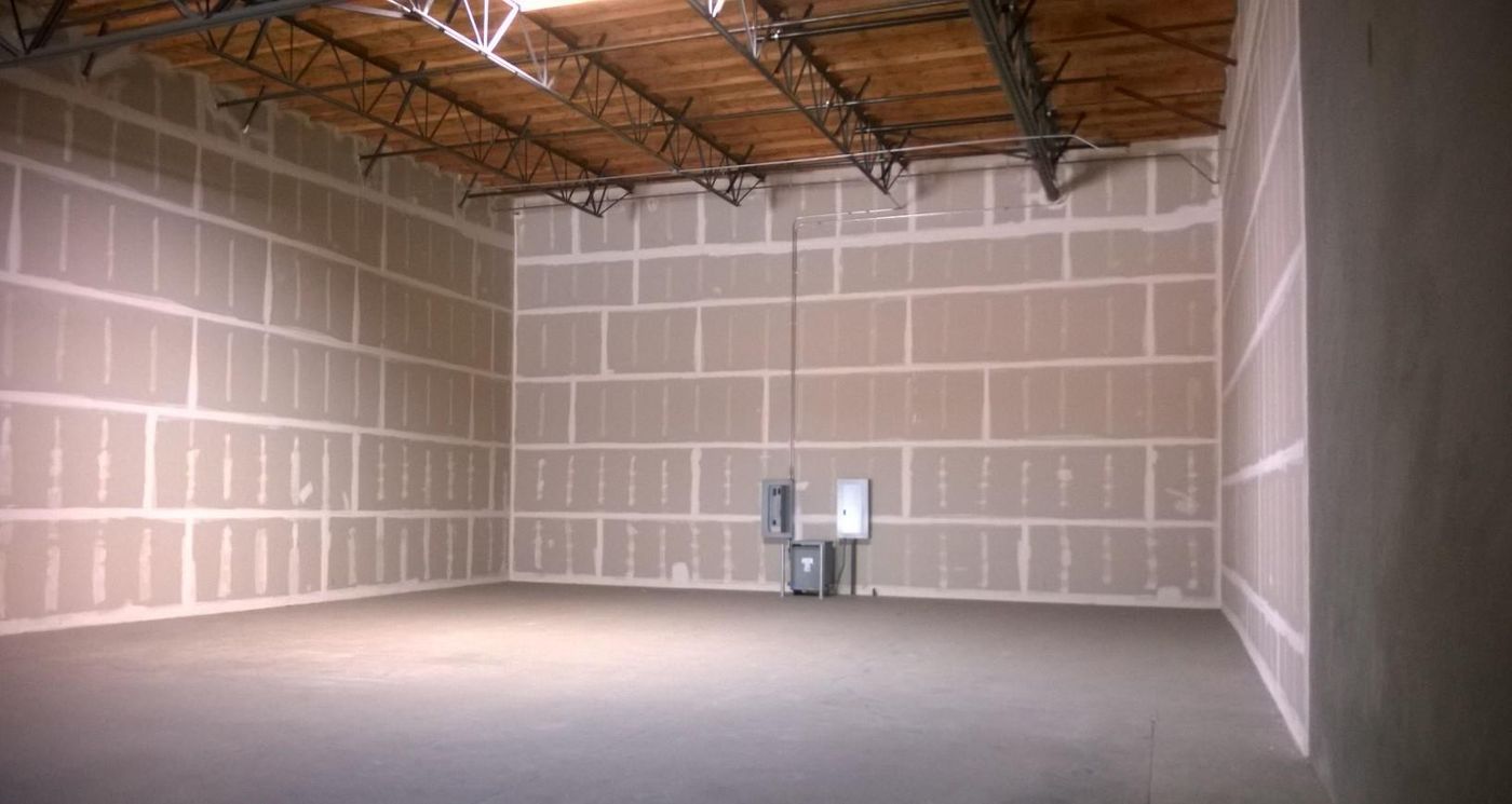 Venture Commerce Center photo 2