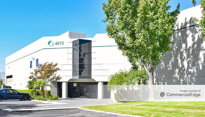 Warehouse Space for Rent at 4915-4925 E. Hunter Ave. Anaheim, CA 92807 - #6