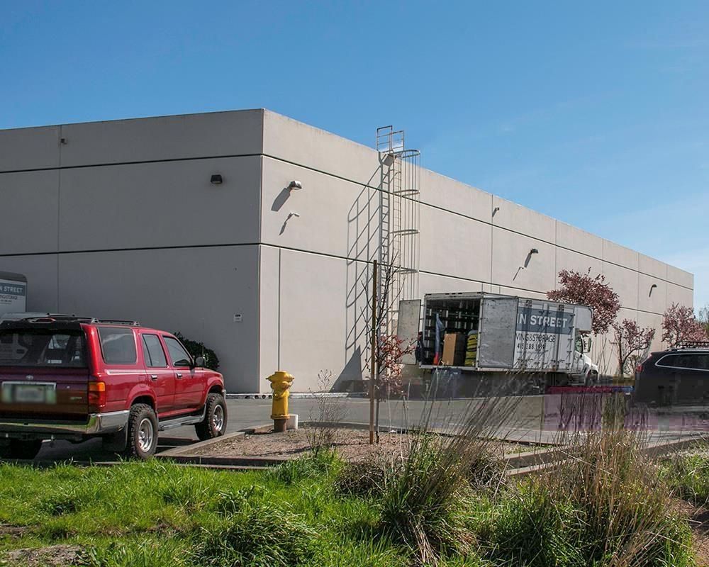 1129 Industrial Avenue photo 4