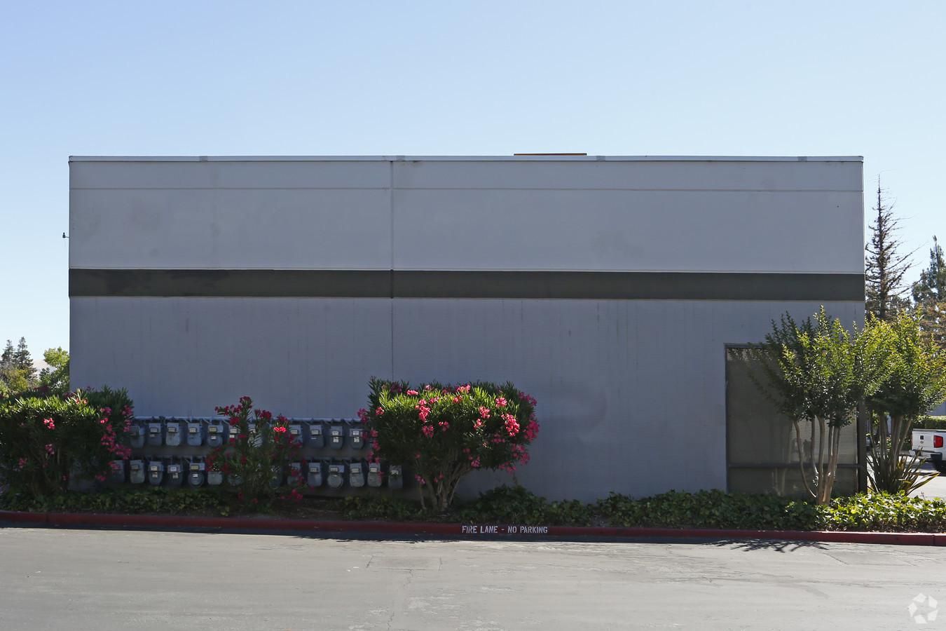 Bldg 3 photo 4