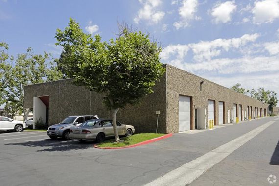 Bldg 2 2204-2230 S Fairview St