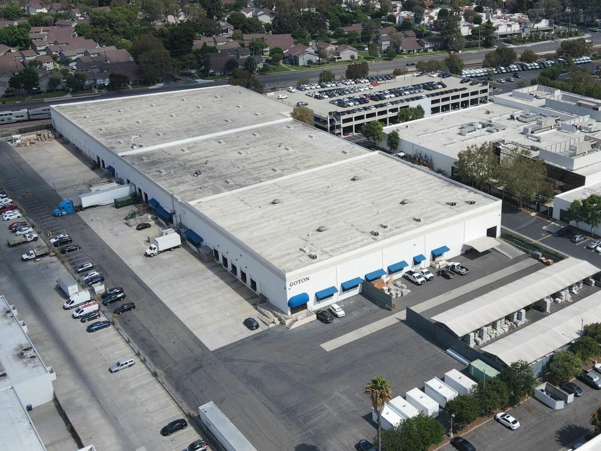 La Palma Distribution Center photo 3