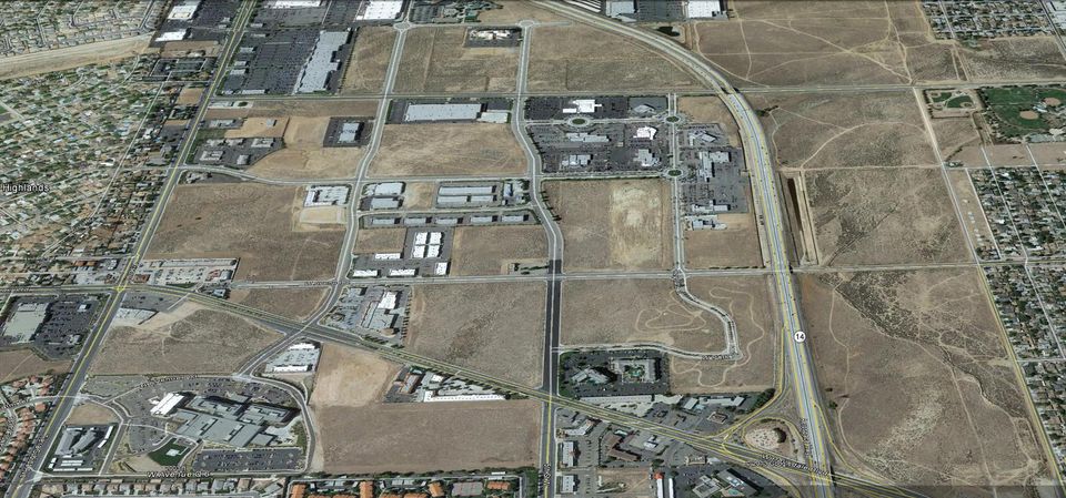 NEC of Trade Center & Auto Center Dr