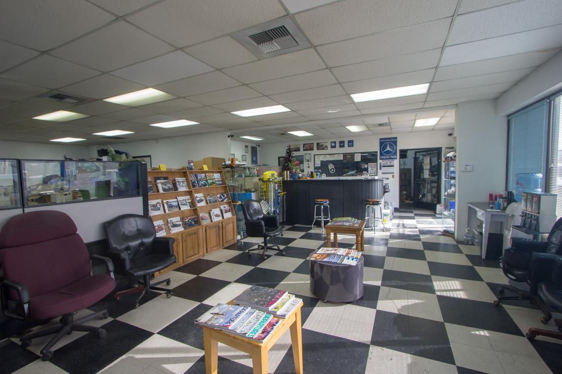 Antelope Valley Auto Repair & Real Estate photo 3