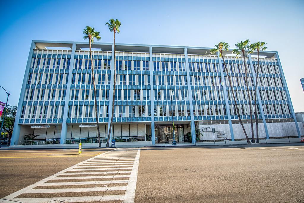 Palm Wilshire Bldg photo 1