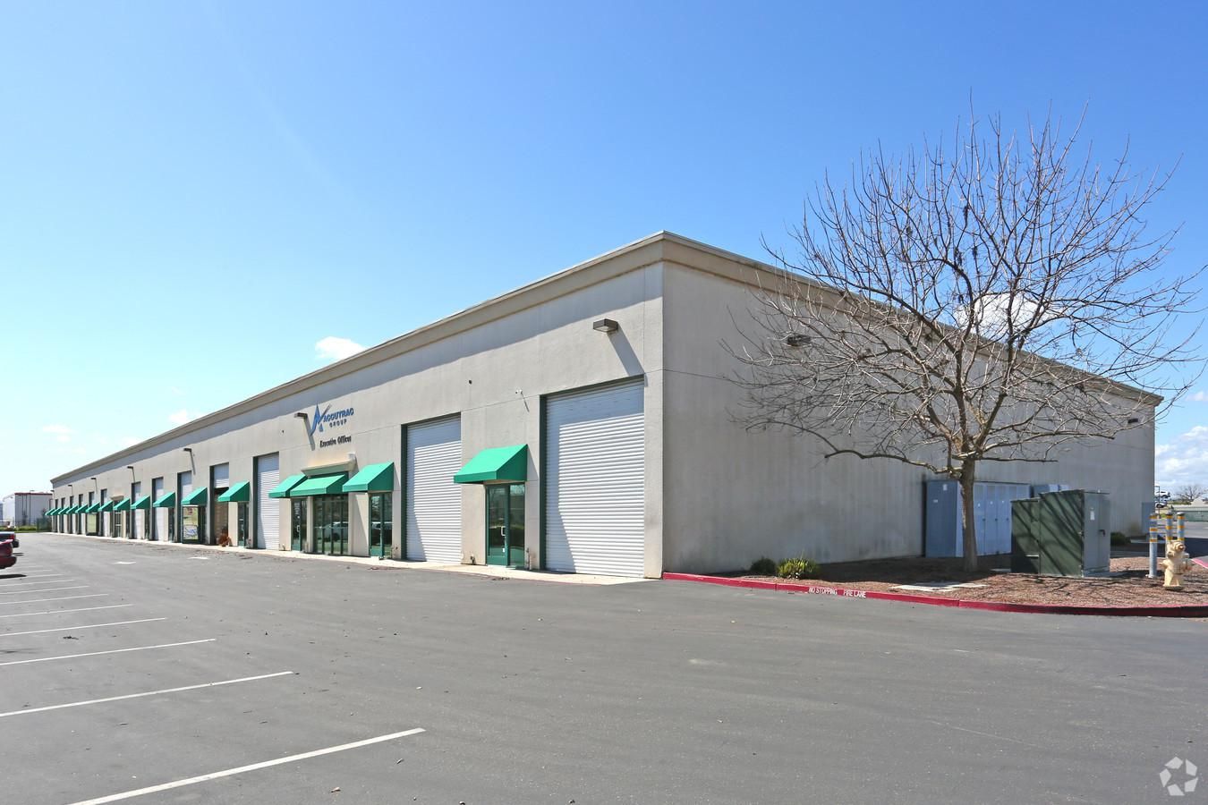 Bldg C photo 1