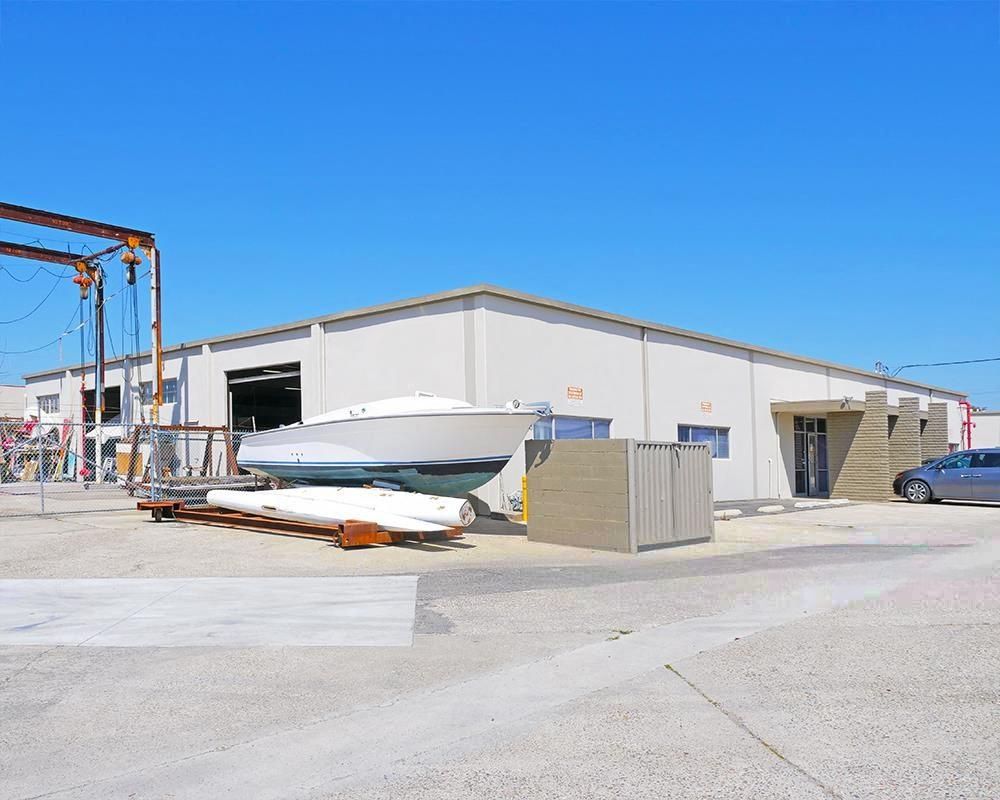 308 East Dyer Road photo 2