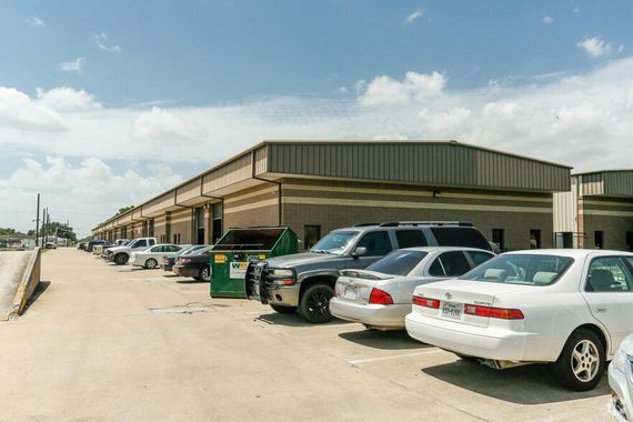 Bldg 5 6830 N Eldridge Pky