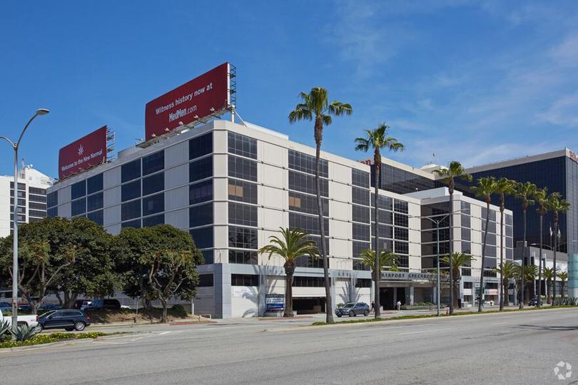 Airport Spectrum 5757 W Century Blvd