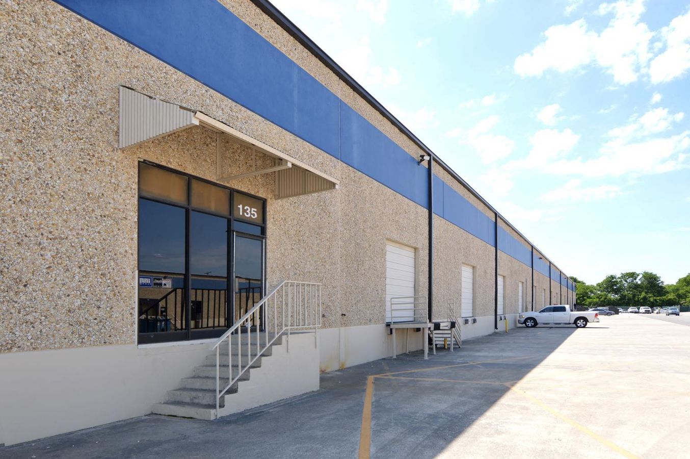 610 Lanark photo 2