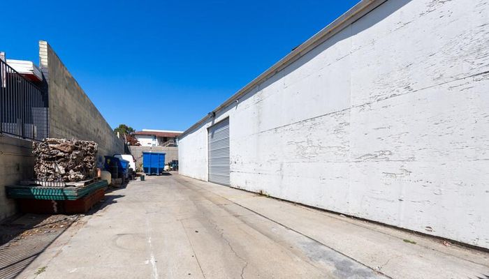 Warehouse Space for Rent at 622-626 N La Brea Ave Inglewood, CA 90302 - #3