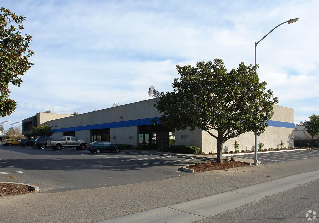 Multiple Spaces Property For Lease photo 3