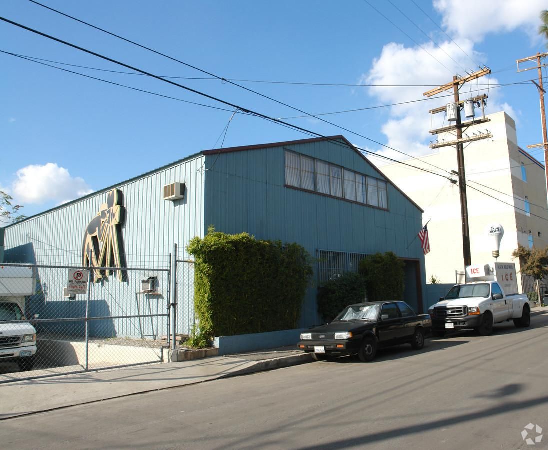 5271 & 5275 Craner Ave., North Hollywood photo 2