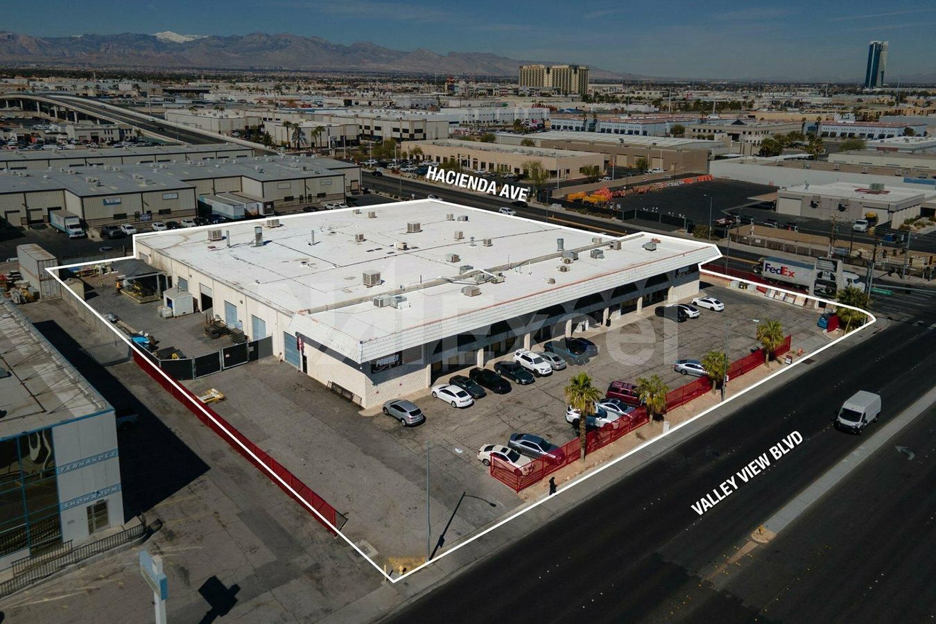 Valley View Industrial Building photo 3
