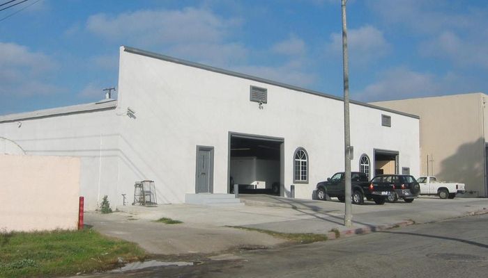 Warehouse Space for Sale at 2235-2237 Lemon Ave Signal Hill, CA 90806 - #1