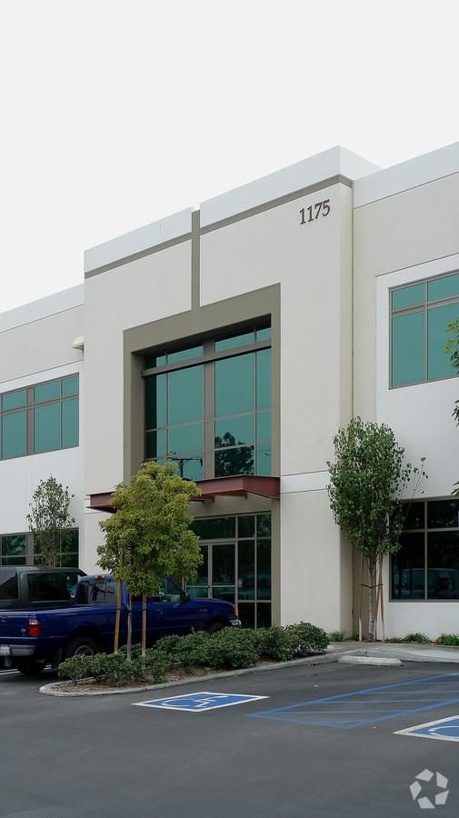 Bldg 12 photo 3