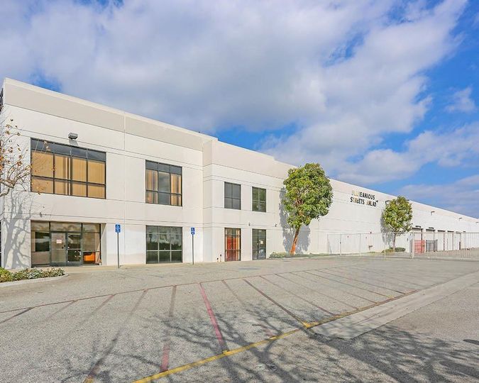 5500-5510 South Soto Street