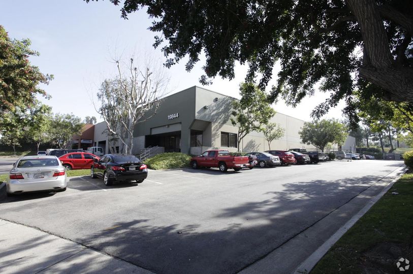 Multiple Spaces Property for Lease