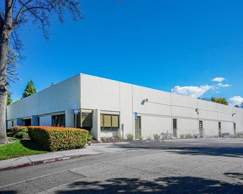 440-456 Oakmead Pkwy