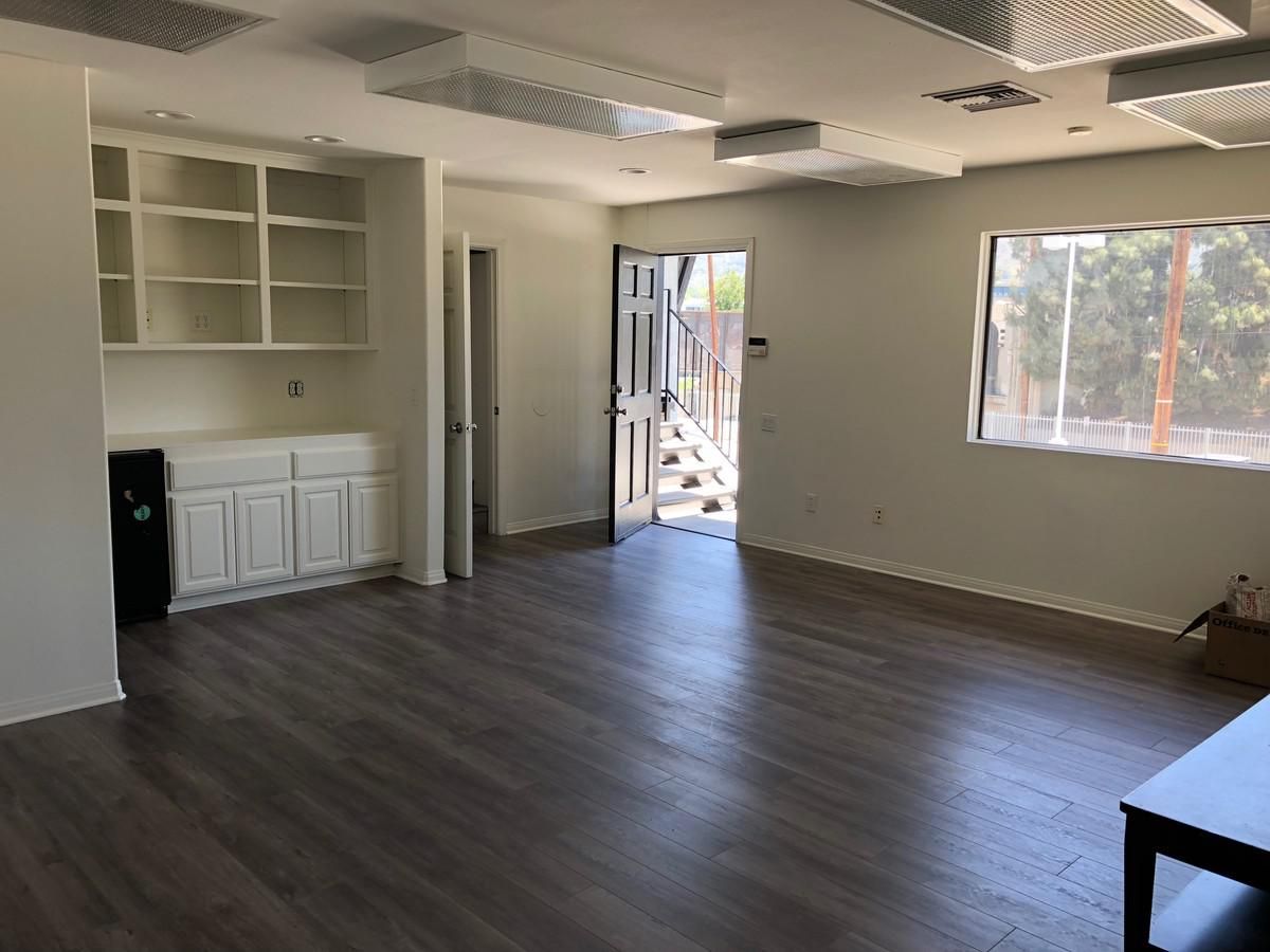 1061 N Victory Pl w/0.69 M2 Land for Lease photo 4