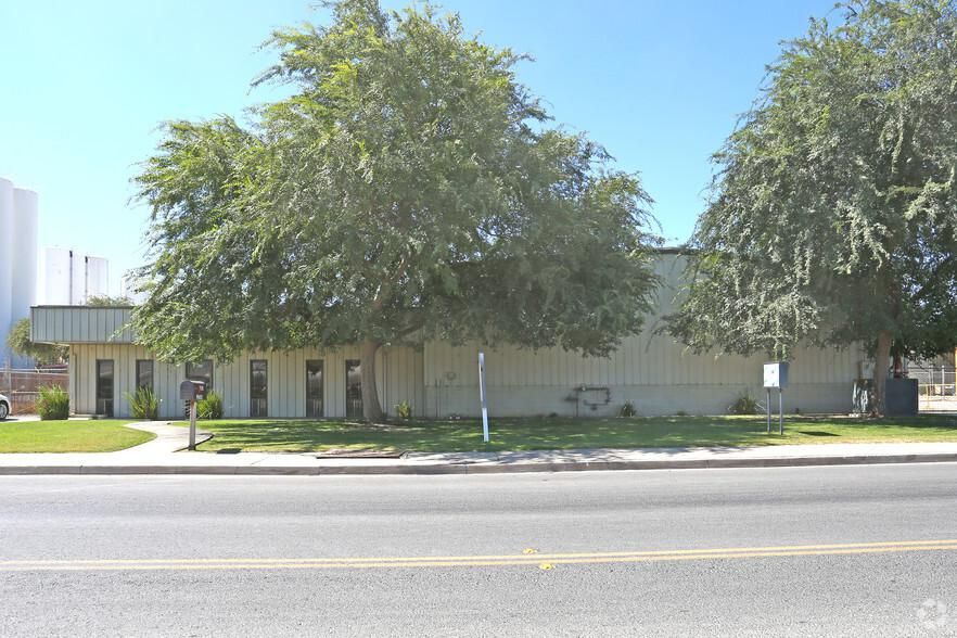 863 E Levin Ave photo 3