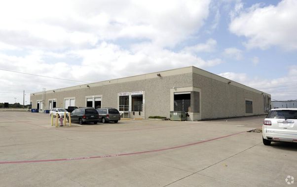 GSW Distribution Center 3 2618 W Pioneer Pky