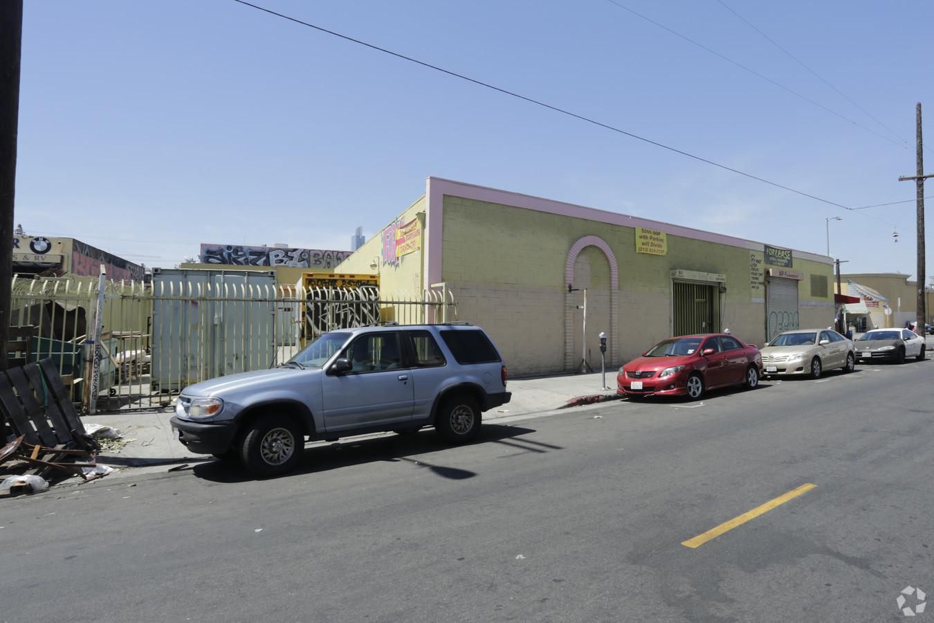Retail Property For Lease photo 4