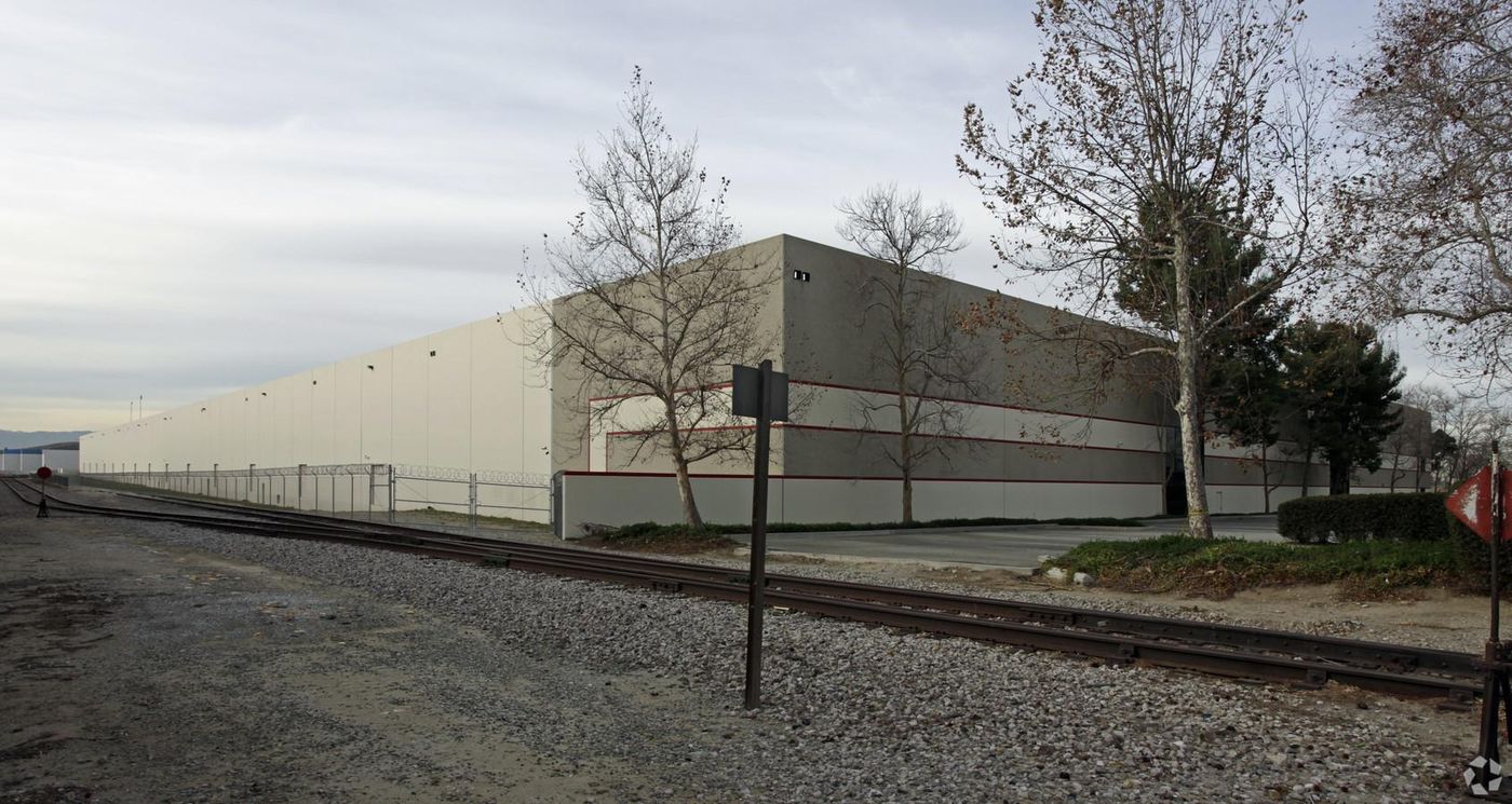 Industrial Property For Lease photo 4