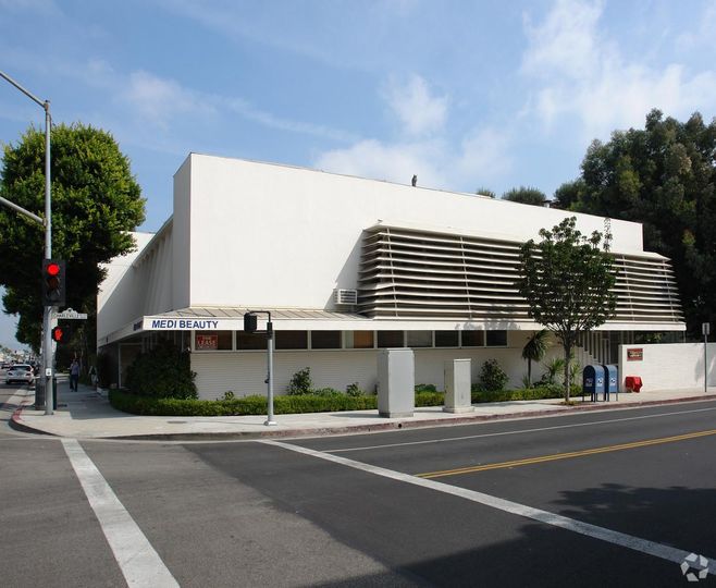 Multiple Spaces Property For Lease