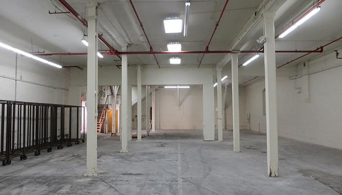 Warehouse Space for Rent at 538 S San Pedro St Los Angeles, CA 90013 - #23