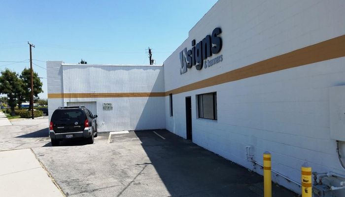 Warehouse Space for Rent at 11904-11908 Woodruff Ave Downey, CA 90241 - #5