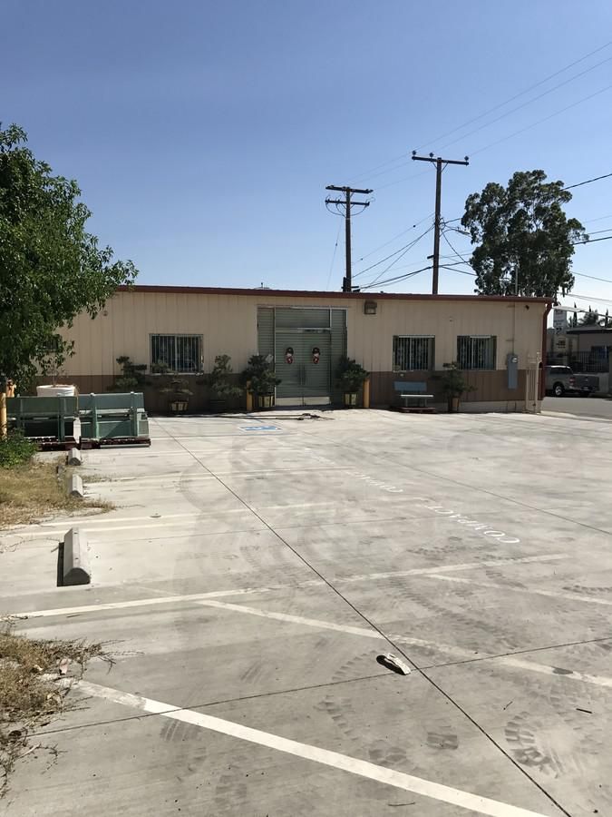 Retail Property For Lease photo 4