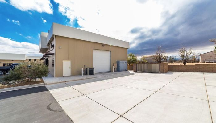 Warehouse Space for Rent at 10653 G Ave Hesperia, CA 92345 - #3