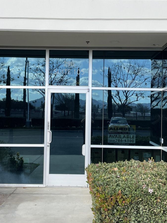 290 West Orange Show Road photo 3