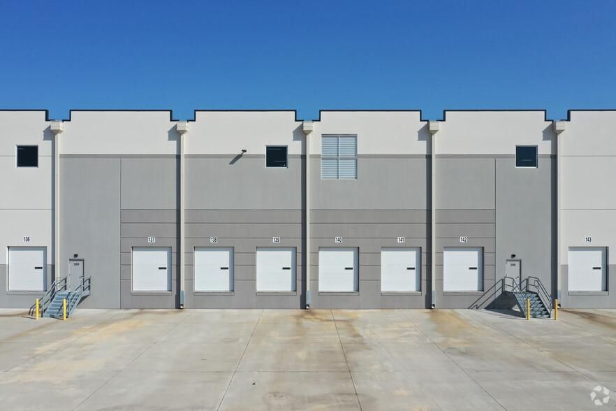 CORE5 Logistics Center at Wintergreen 1200 W Wintergreen Rd photo 4