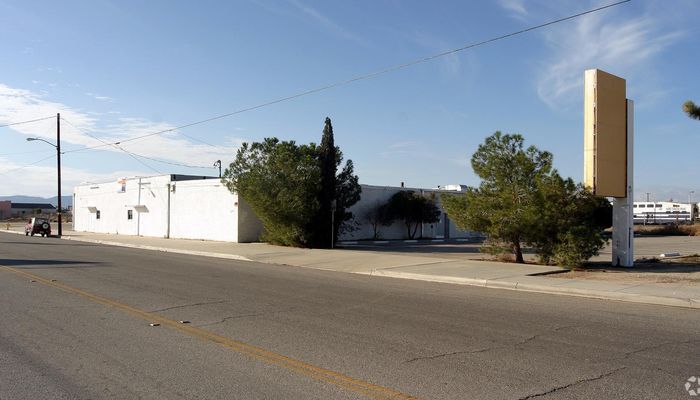 Warehouse Space for Sale at 44743-44745 Yucca Ave Lancaster, CA 93534 - #1