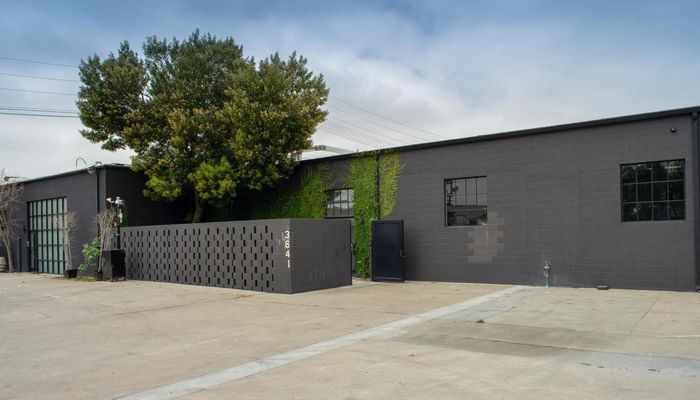 Warehouse Space for Rent at 3641-3645 10th Avenue Los Angeles, CA 90018 - #2