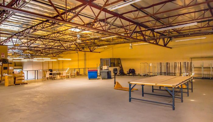 Warehouse Space for Rent at 2444 Porter St Los Angeles, CA 90021 - #77