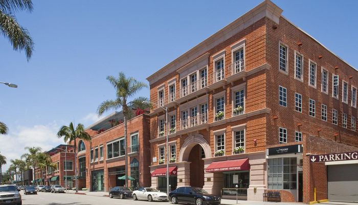 Office Space for Rent at 416 N Bedford Dr Beverly Hills, CA 90210 - #4