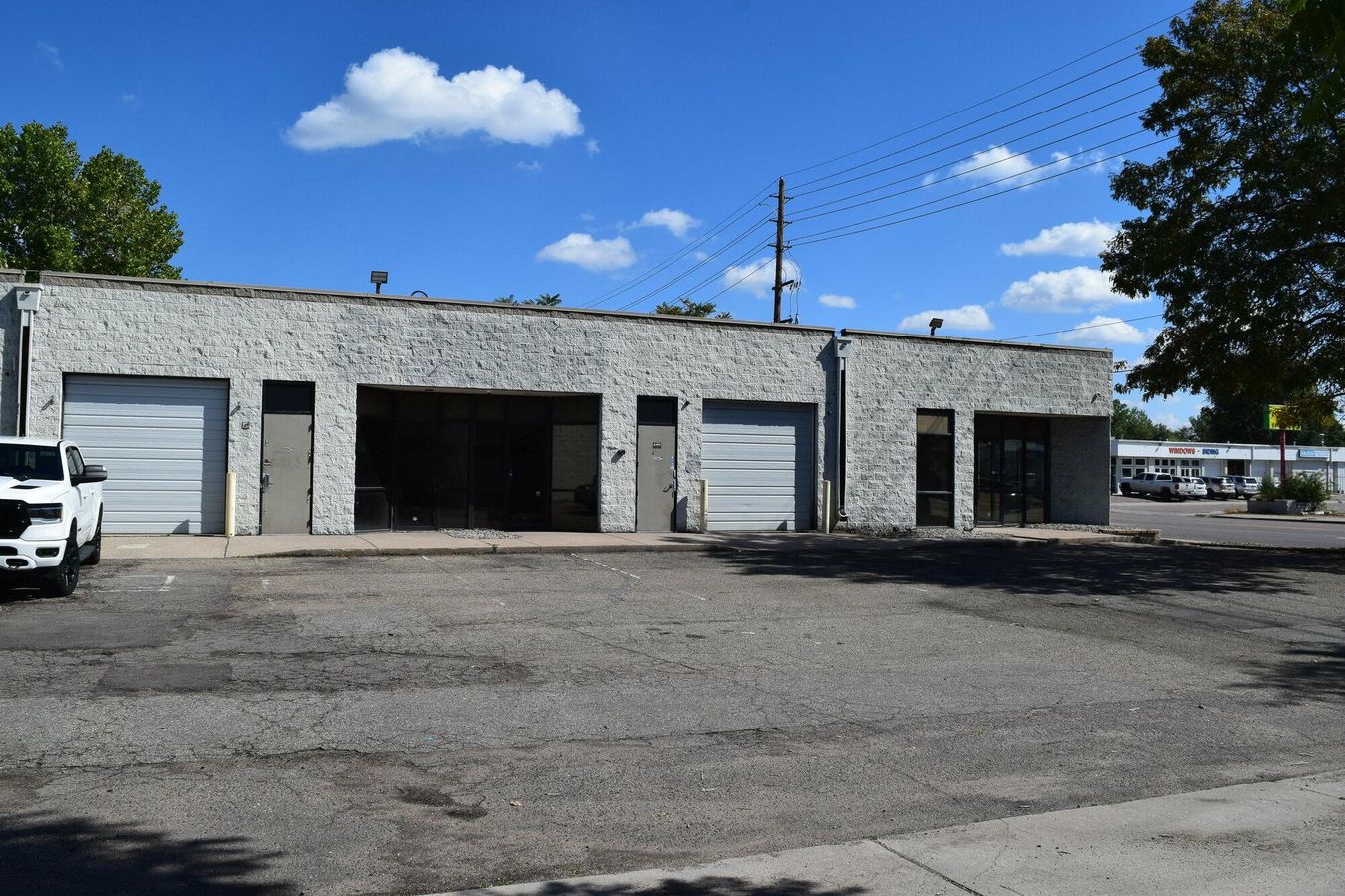 Affordable office/warehouse units for lease photo 3